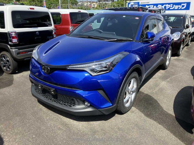 TOYOTA C-HR 4WD 2019 Image 1