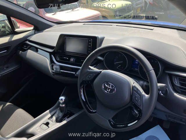 TOYOTA C-HR 4WD 2019 Image 2