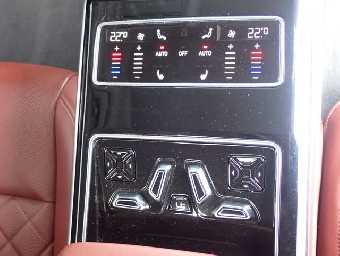 AUDI AUDI A8 2019 Image 19