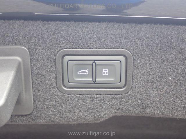 AUDI AUDI A8 2019 Image 26