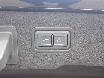 AUDI AUDI A8 2019 Image 20