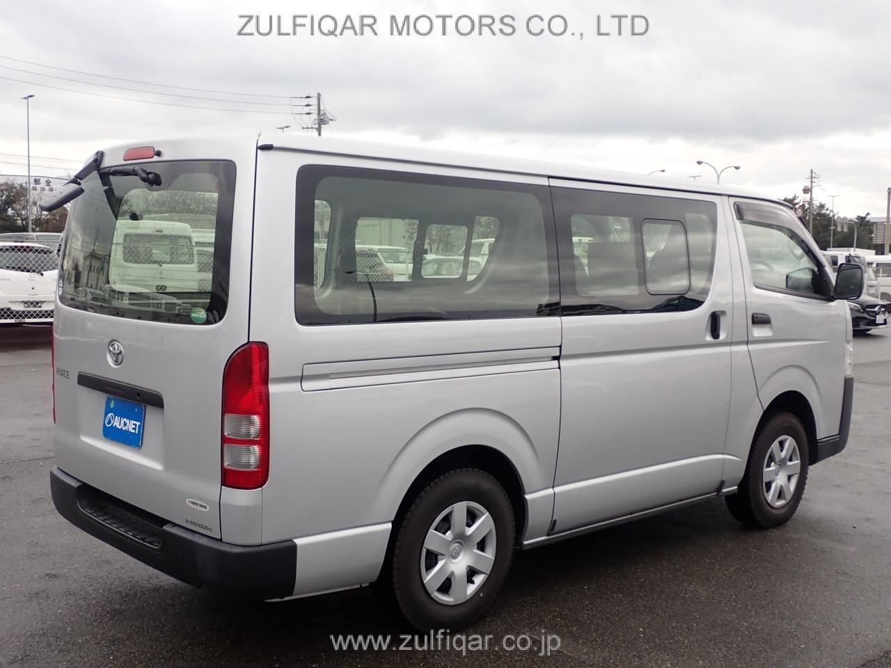 TOYOTA HIACE 2017 Image 8