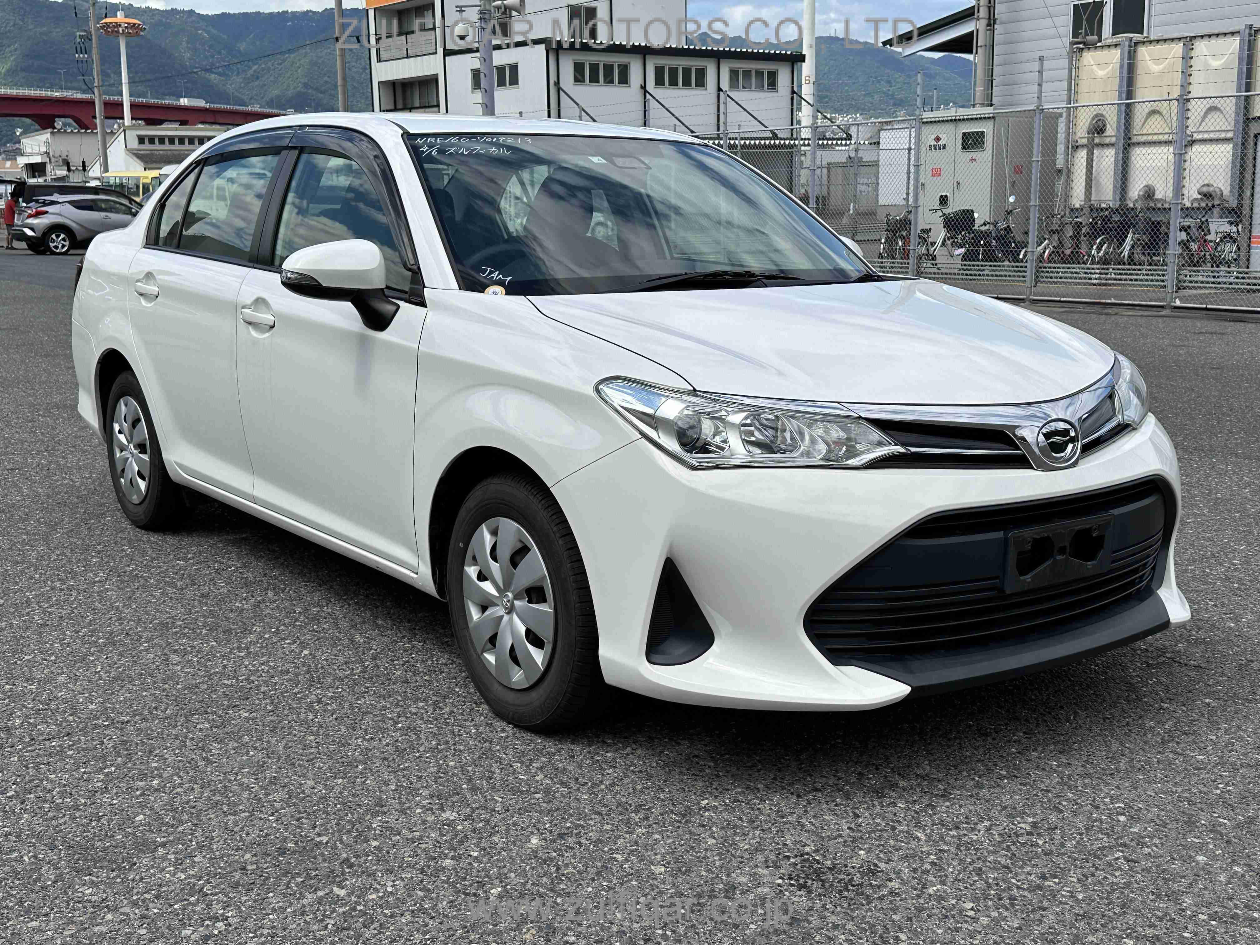 TOYOTA COROLLA AXIO 2018 Image 12