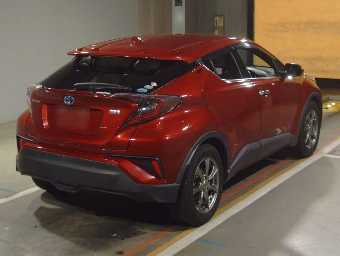 TOYOTA C-HR 2018 Image 2