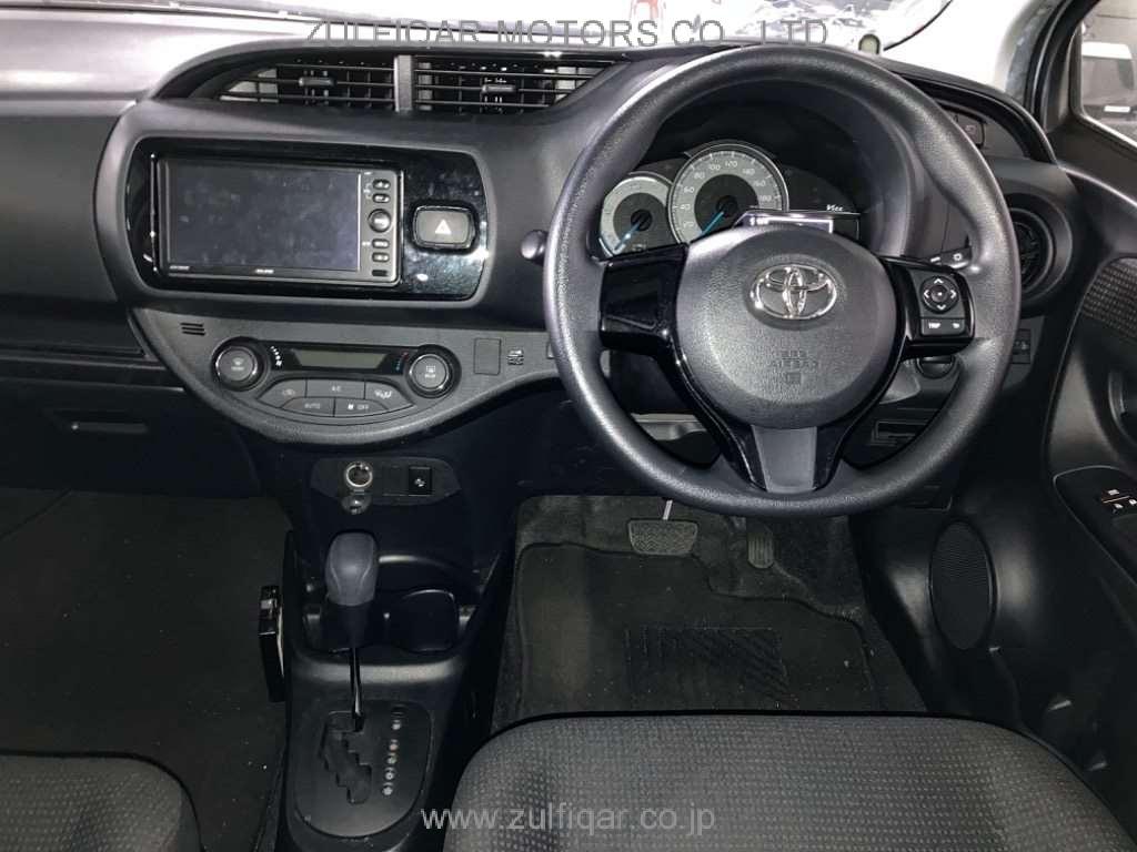 TOYOTA VITZ 2019 Image 6