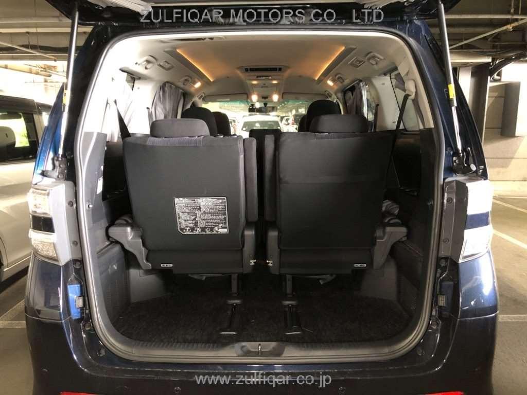 TOYOTA VELLFIRE 2013 Image 8