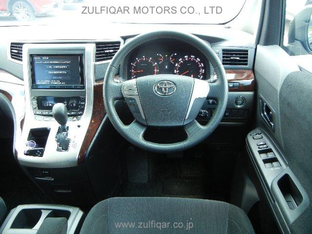 TOYOTA VELLFIRE 2013 Image 9