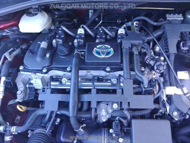 TOYOTA C-HR 2017 Image 12