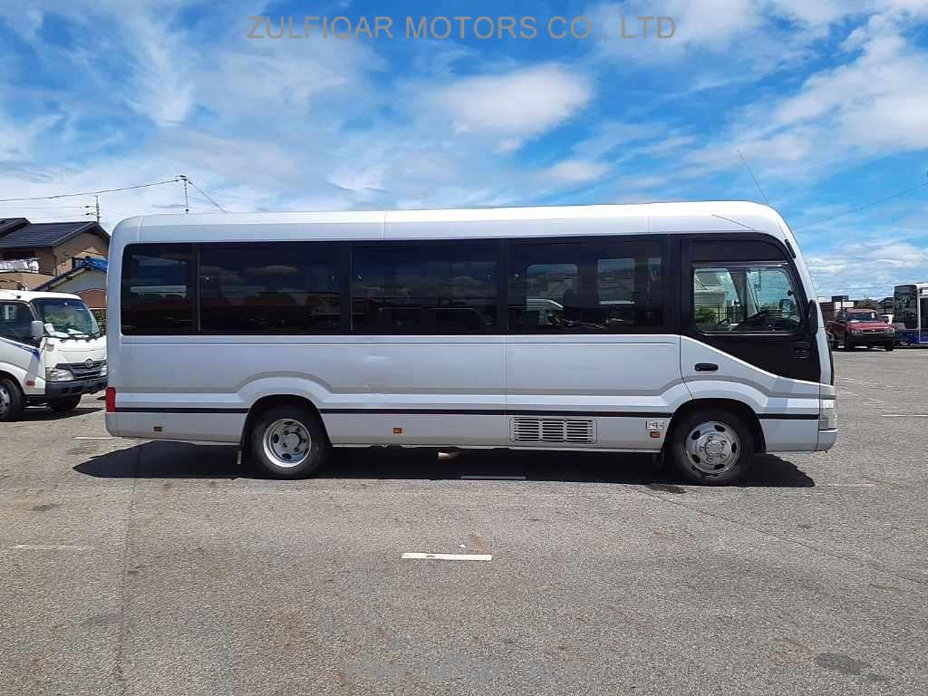 TOYOTA COASTER 2017 Image 3