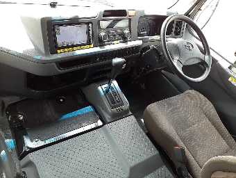 TOYOTA COASTER 2017 Image 10