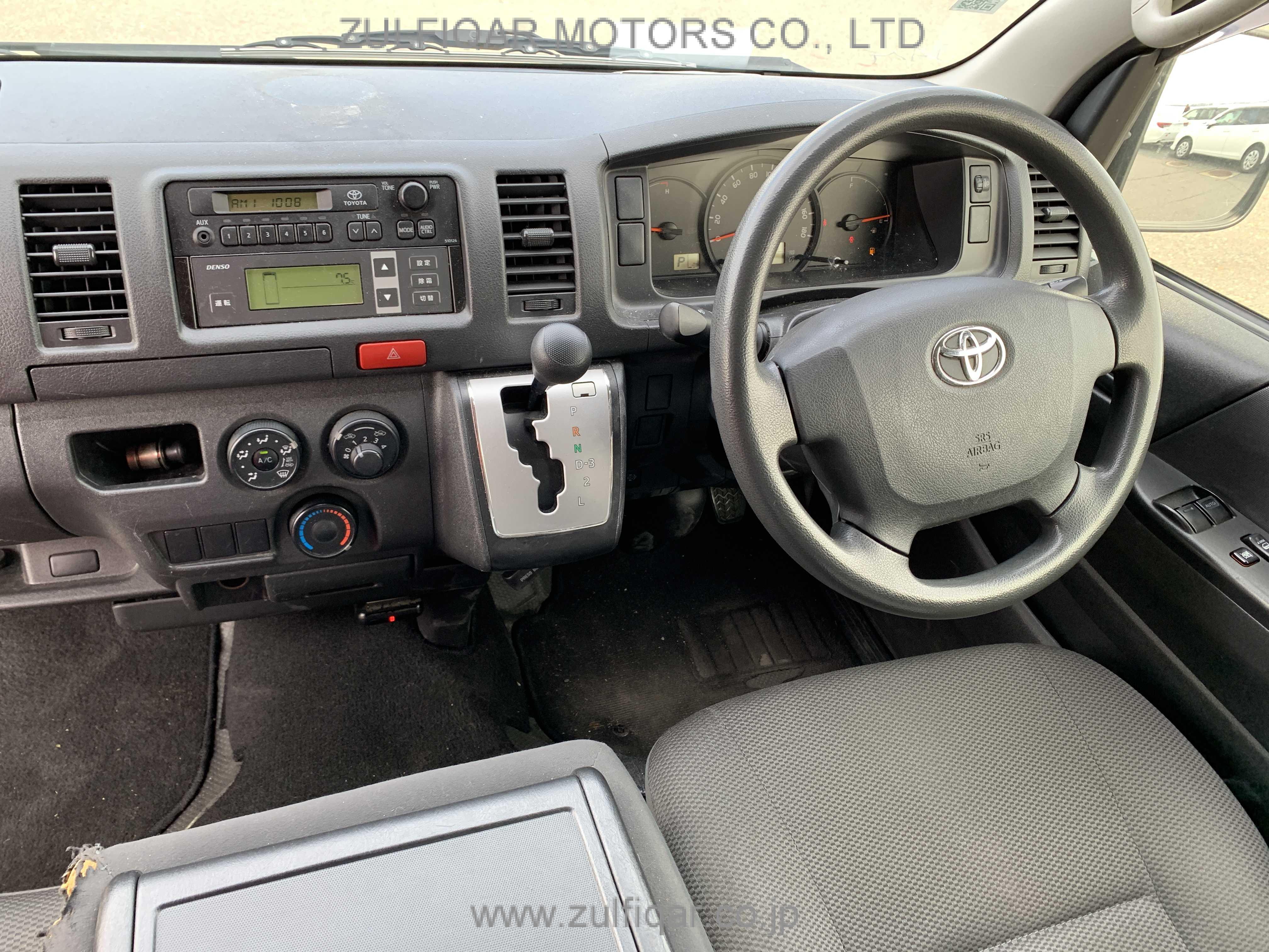 TOYOTA HIACE 2015 Image 24