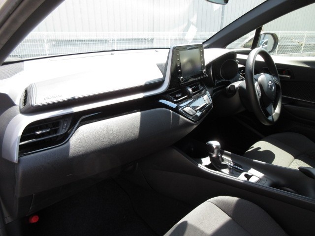 TOYOTA C-HR 2020 Image 20