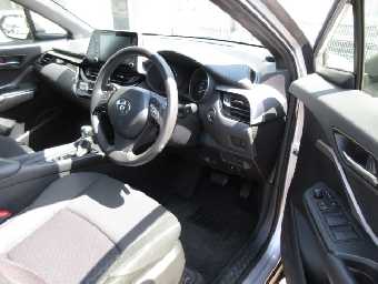 TOYOTA C-HR 2020 Image 4