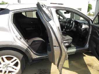 TOYOTA C-HR 2020 Image 8