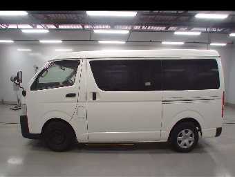 TOYOTA HIACE WAGON 2017 Image 4