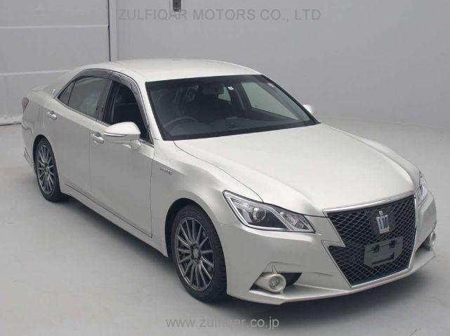 TOYOTA CROWN HYBRID 2015 Image 3