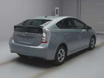 TOYOTA PRIUS PHV 2013 Image 2