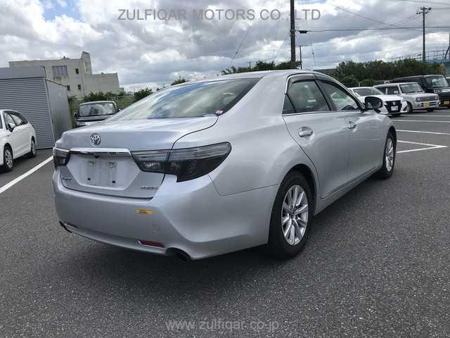 TOYOTA MARK X 2018 Image 12