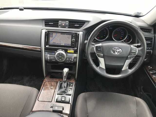 TOYOTA MARK X 2018 Image 20