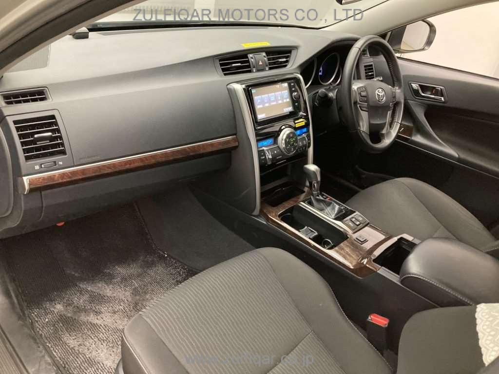 TOYOTA MARK X 2018 Image 8