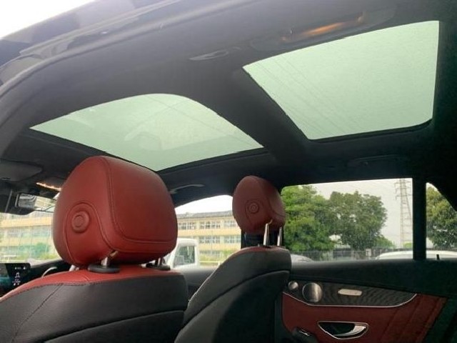 MERCEDES AMG GLC 2020 Image 33