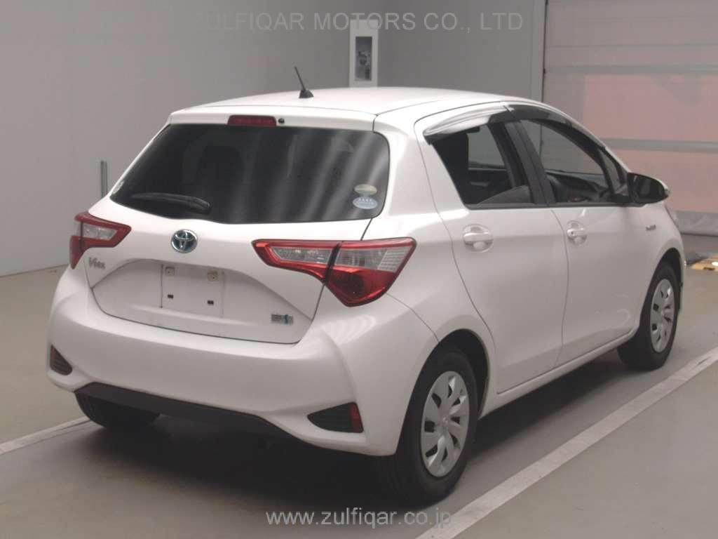 TOYOTA VITZ 2019 Image 2