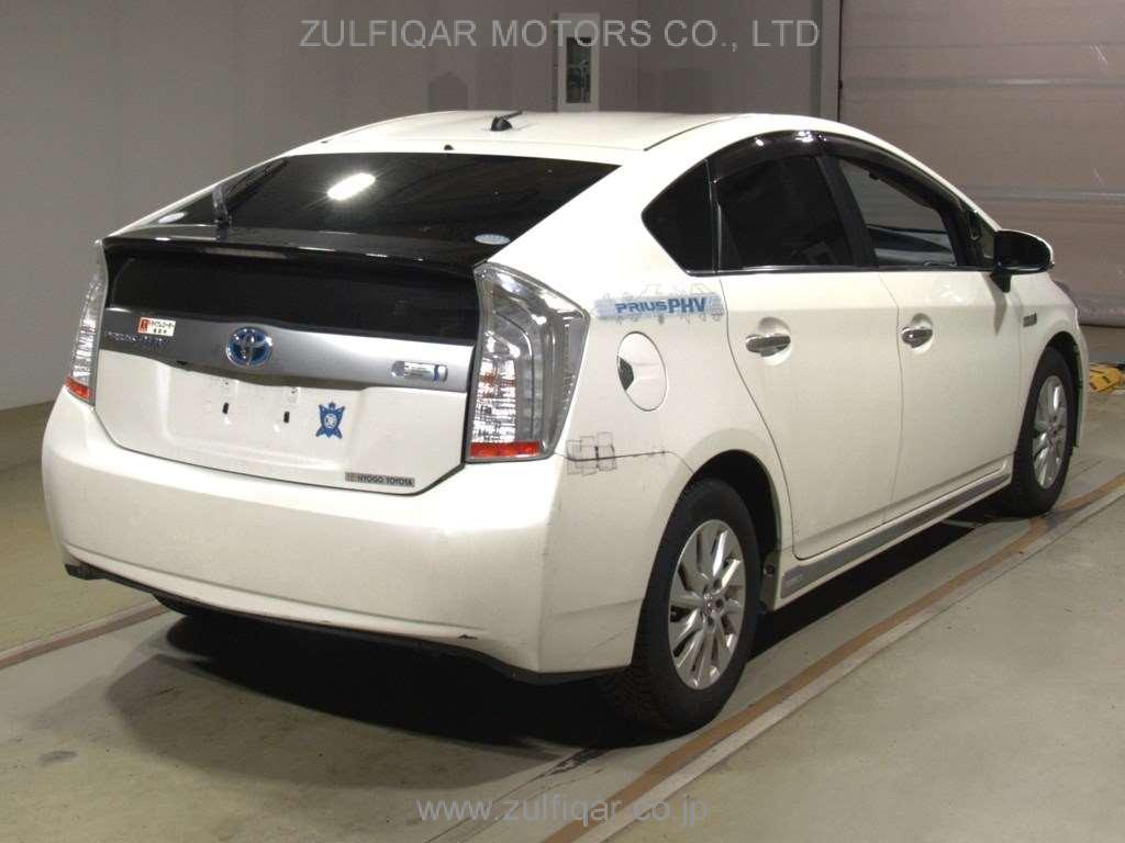 TOYOTA PRIUS PHV 2015 Image 2