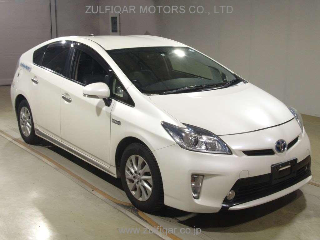 TOYOTA PRIUS PHV 2015 Image 3