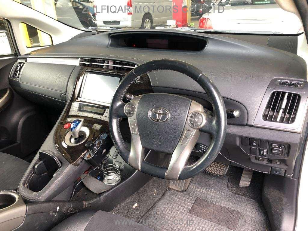 TOYOTA PRIUS PHV 2015 Image 5