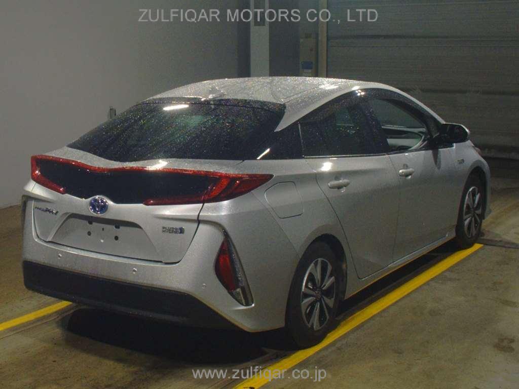 TOYOTA PRIUS PHV 2021 Image 2