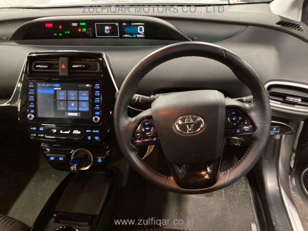 TOYOTA PRIUS PHV 2021 Image 6