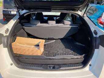 TOYOTA PRIUS PHV 2019 Image 12