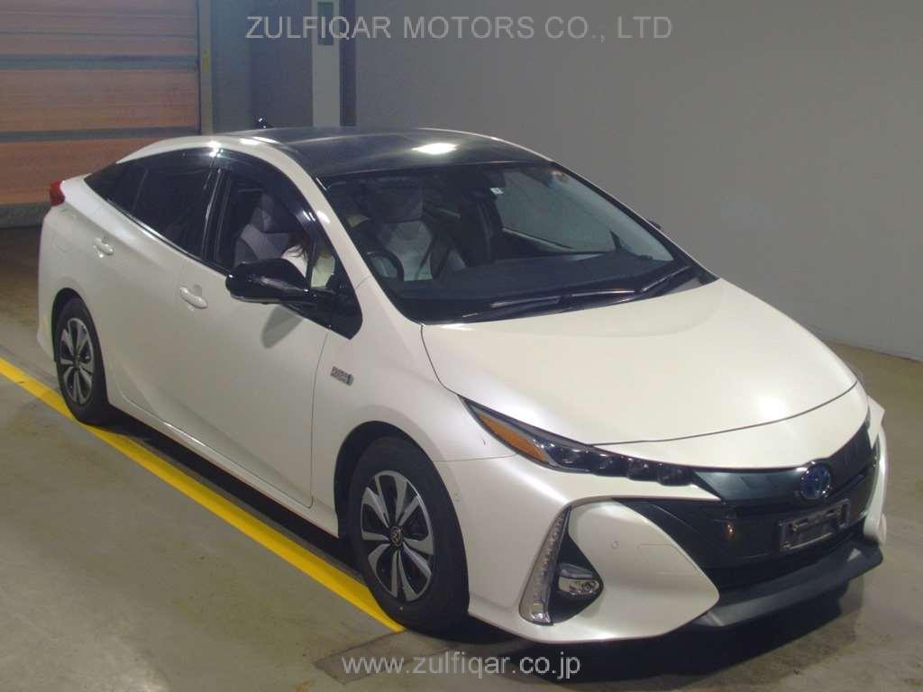 TOYOTA PRIUS PHV 2019 Image 3