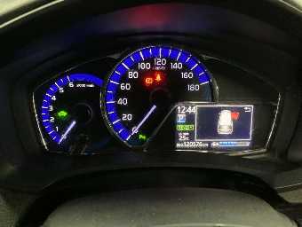 TOYOTA COROLLA FIELDER 2019 Image 7