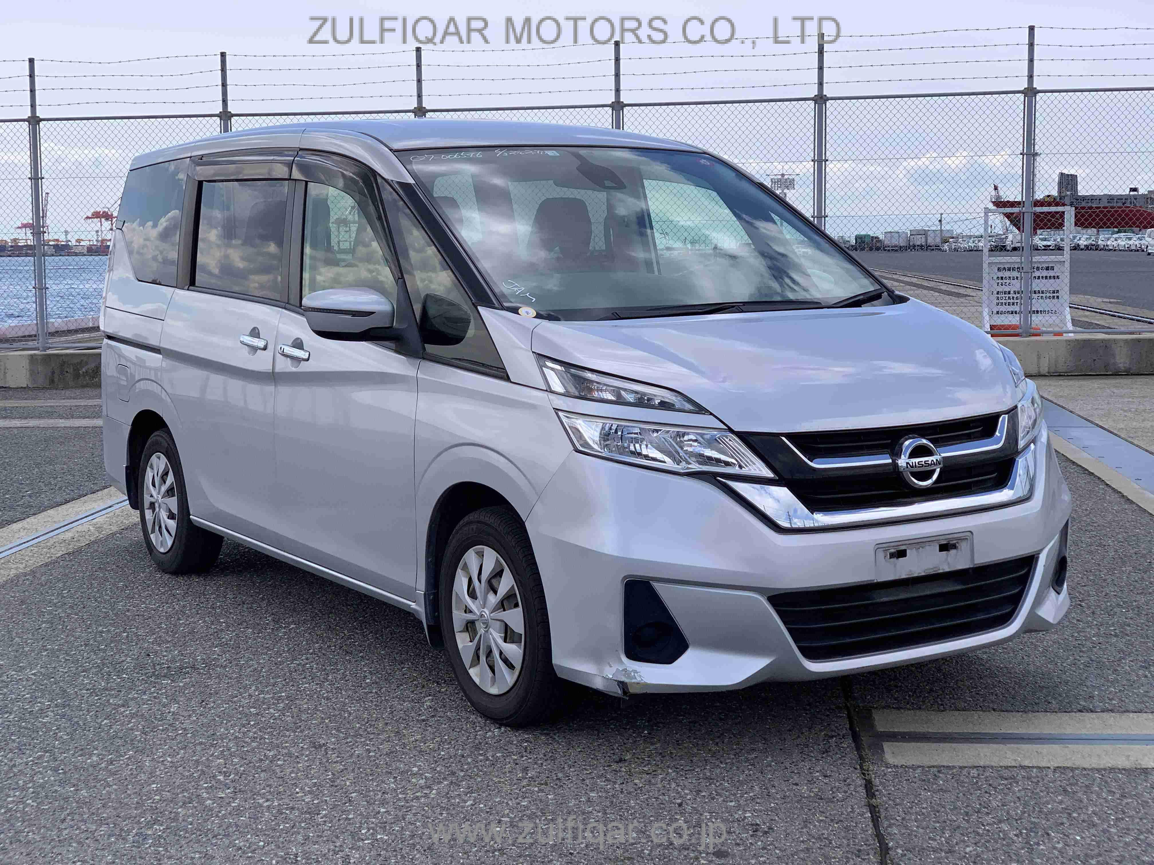 NISSAN SERENA 2018 Image 1