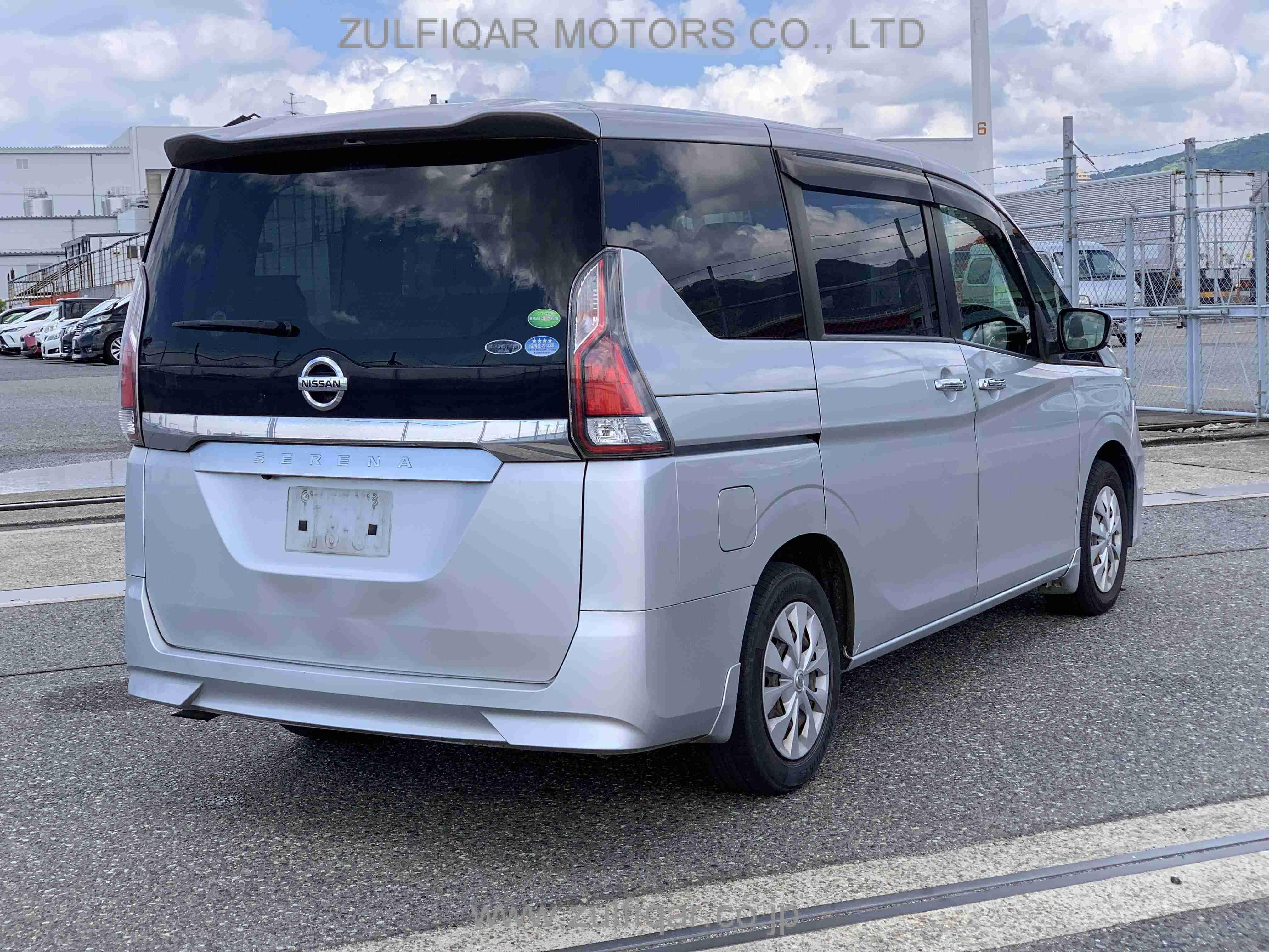 NISSAN SERENA 2018 Image 3