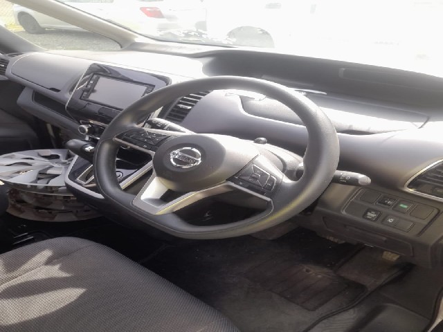 NISSAN SERENA 2018 Image 23