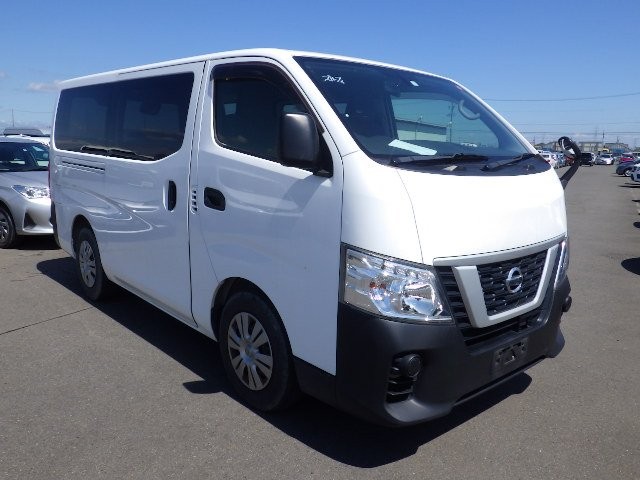 NISSAN NV350 CARAVAN 2019 Image 19