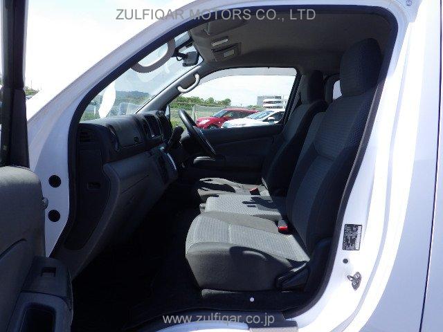 NISSAN NV350 CARAVAN 2019 Image 25