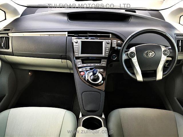 TOYOTA PRIUS PHV 2014 Image 2