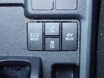 TOYOTA COROLLA FIELDER 2019 Image 7