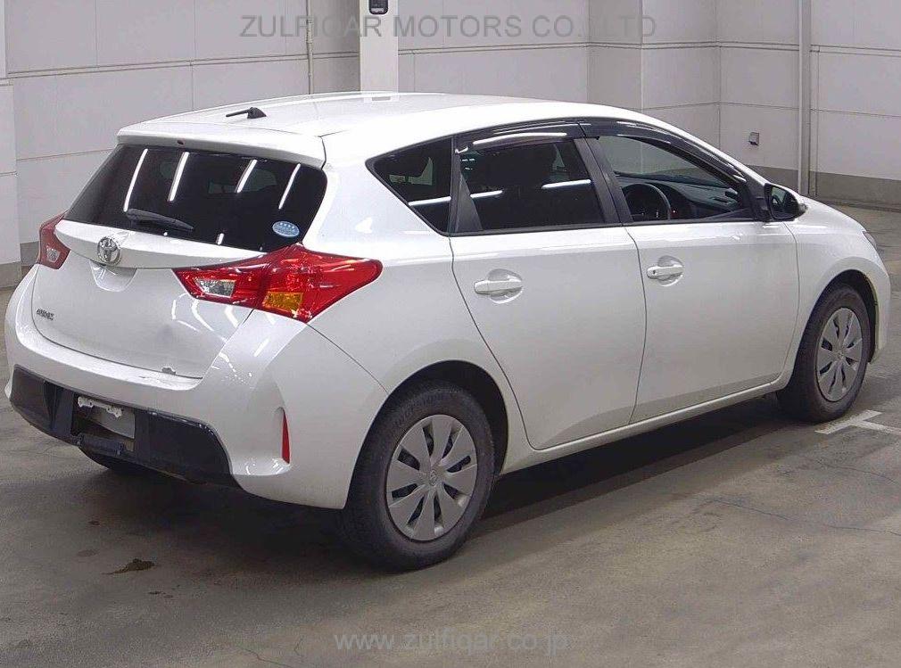 TOYOTA AURIS 2012 Image 5