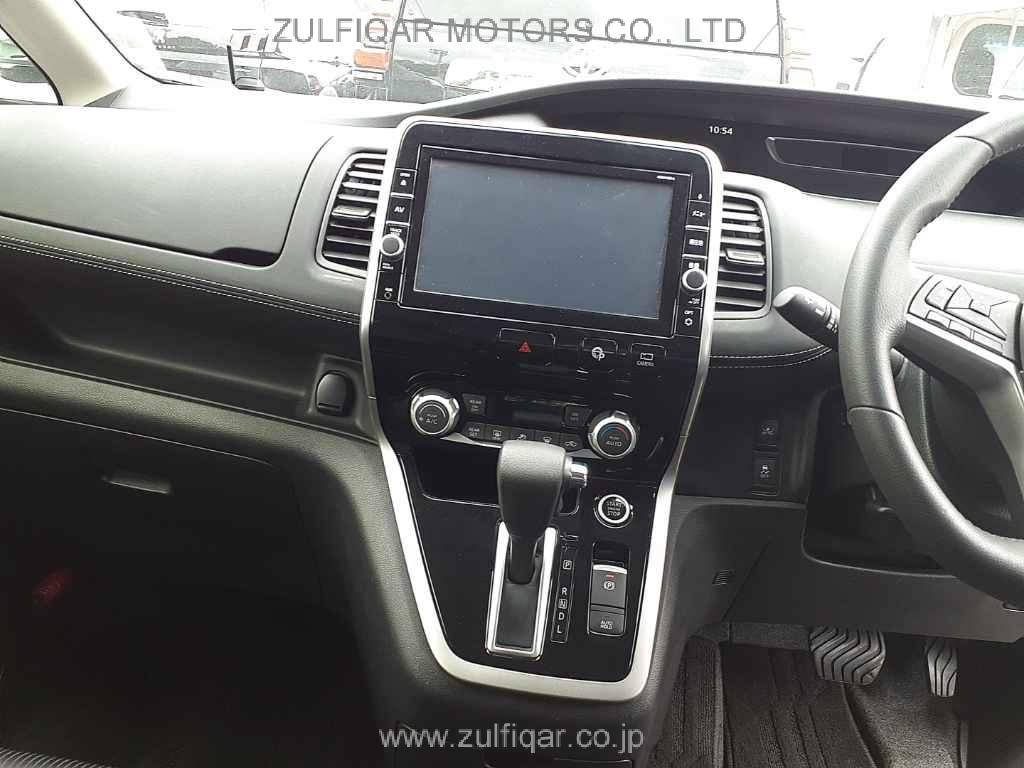 NISSAN SERENA 2017 Image 10