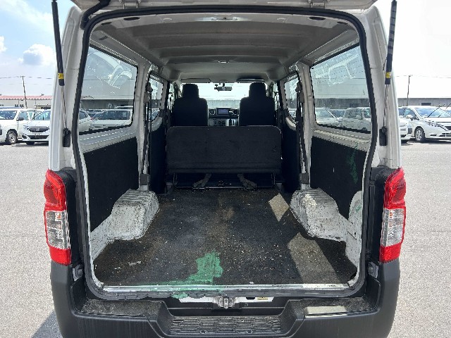 NISSAN NV350 CARAVAN 2019 Image 25