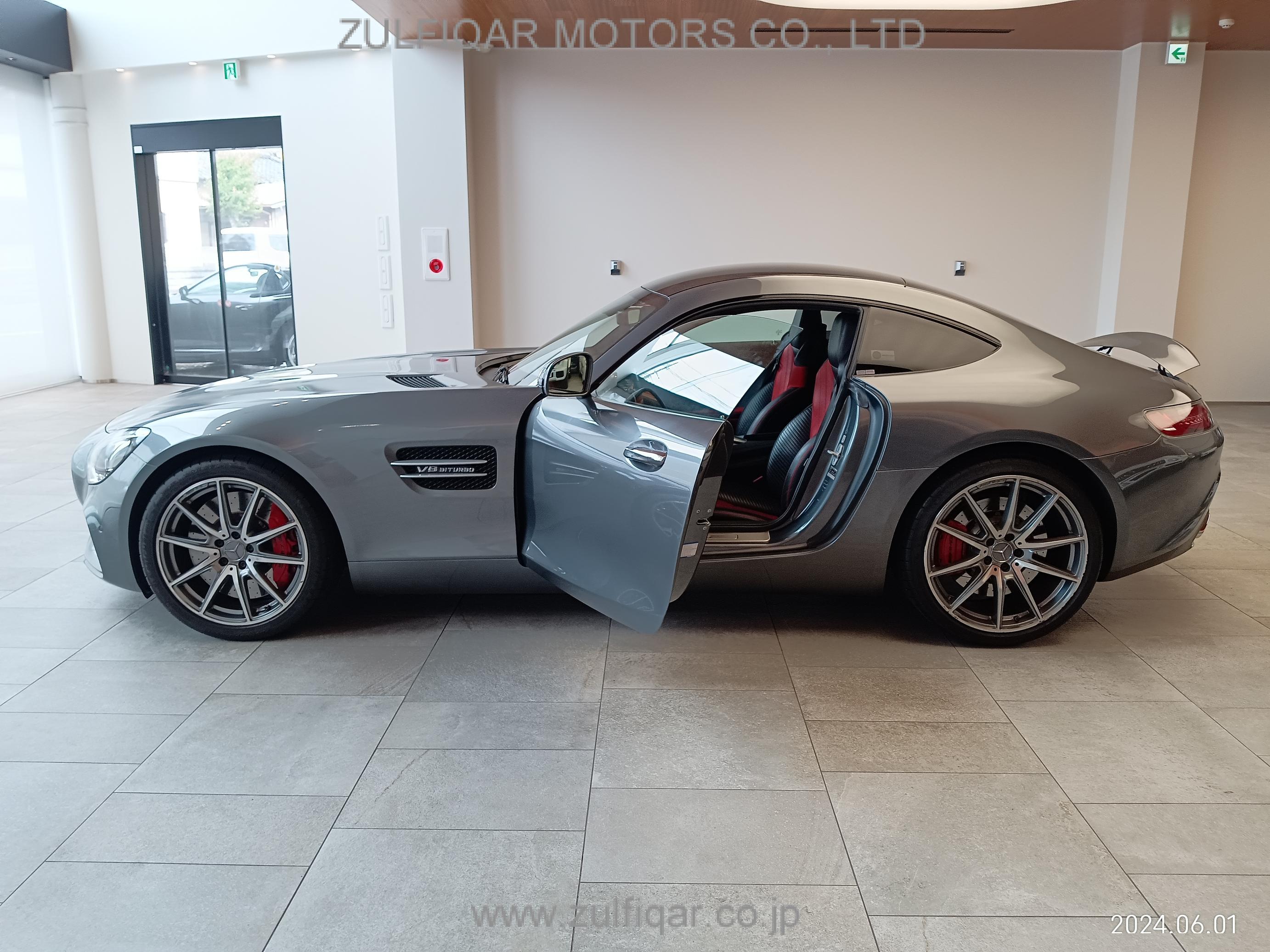 MERCEDES AMG GT 2015 Image 11