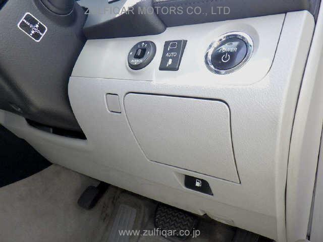 TOYOTA CROWN HYBRID 2010 Image 6