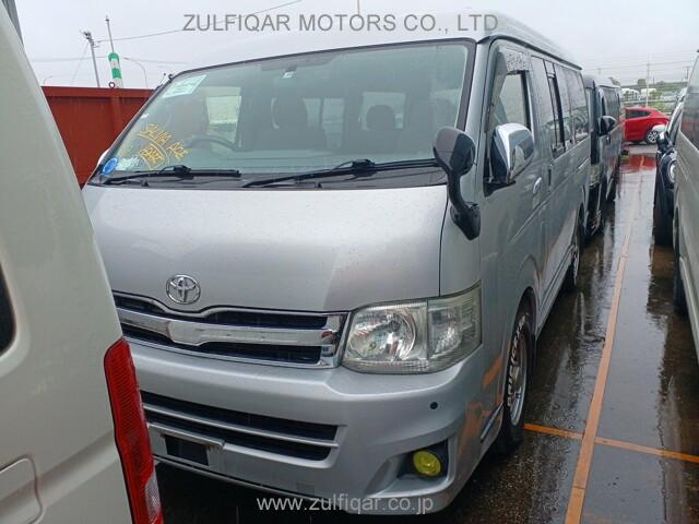 TOYOTA HIACE 2012 Image 8