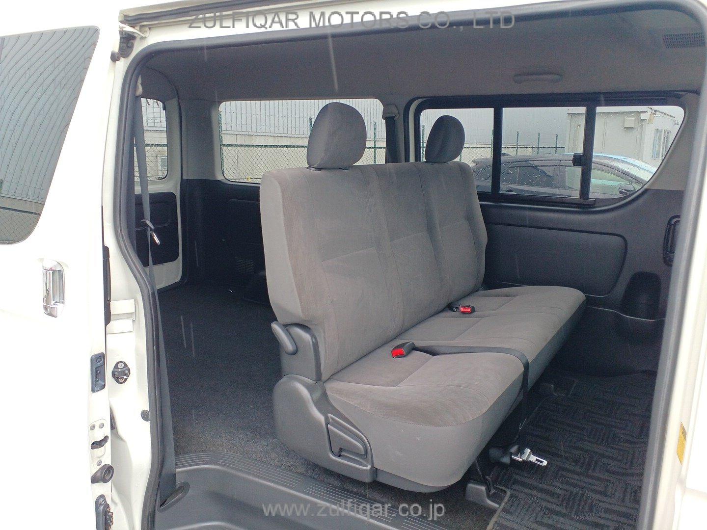 TOYOTA HIACE 2012 Image 20