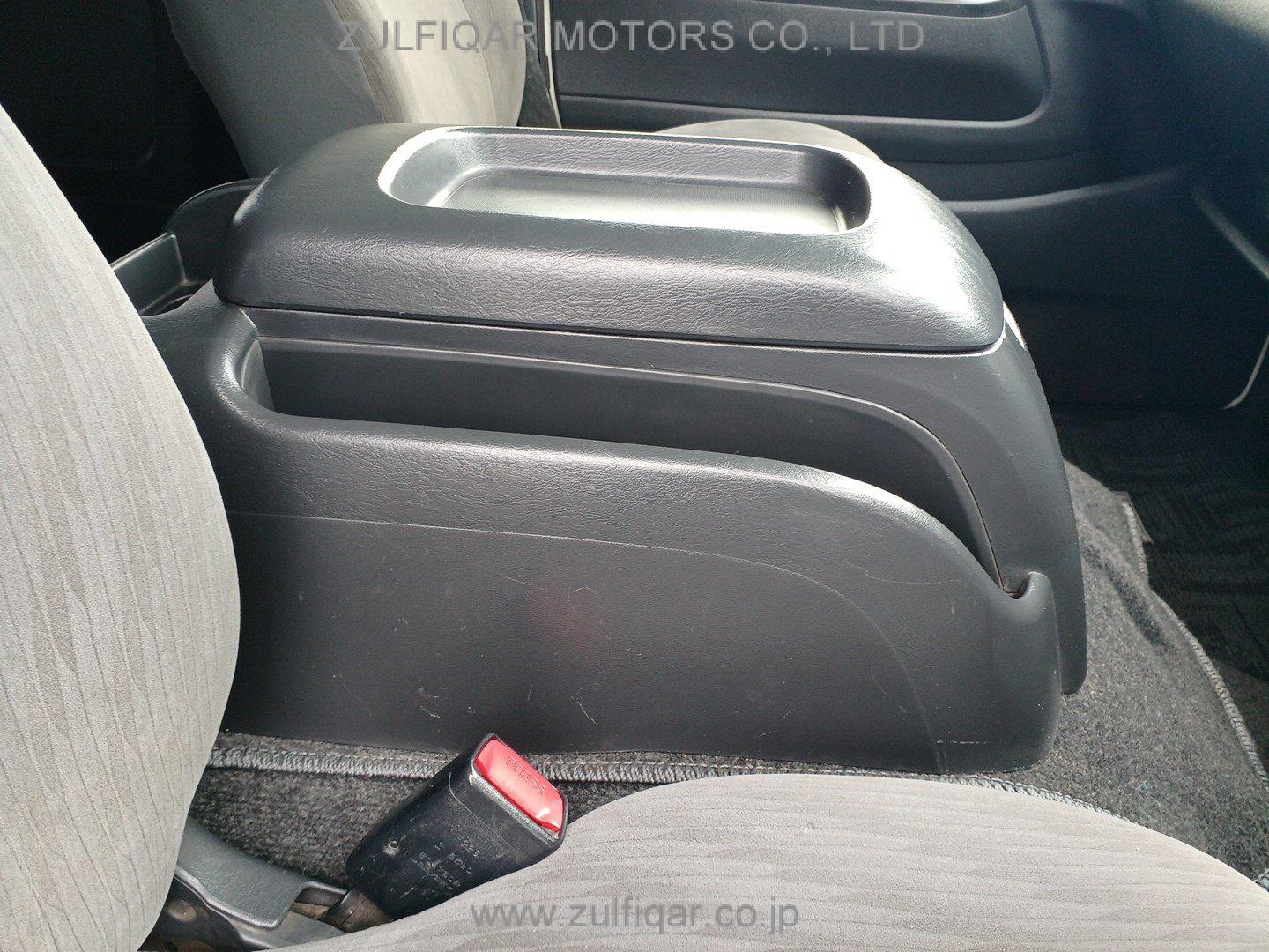 TOYOTA HIACE 2012 Image 22