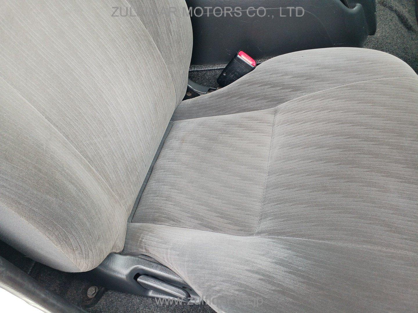 TOYOTA HIACE 2012 Image 23